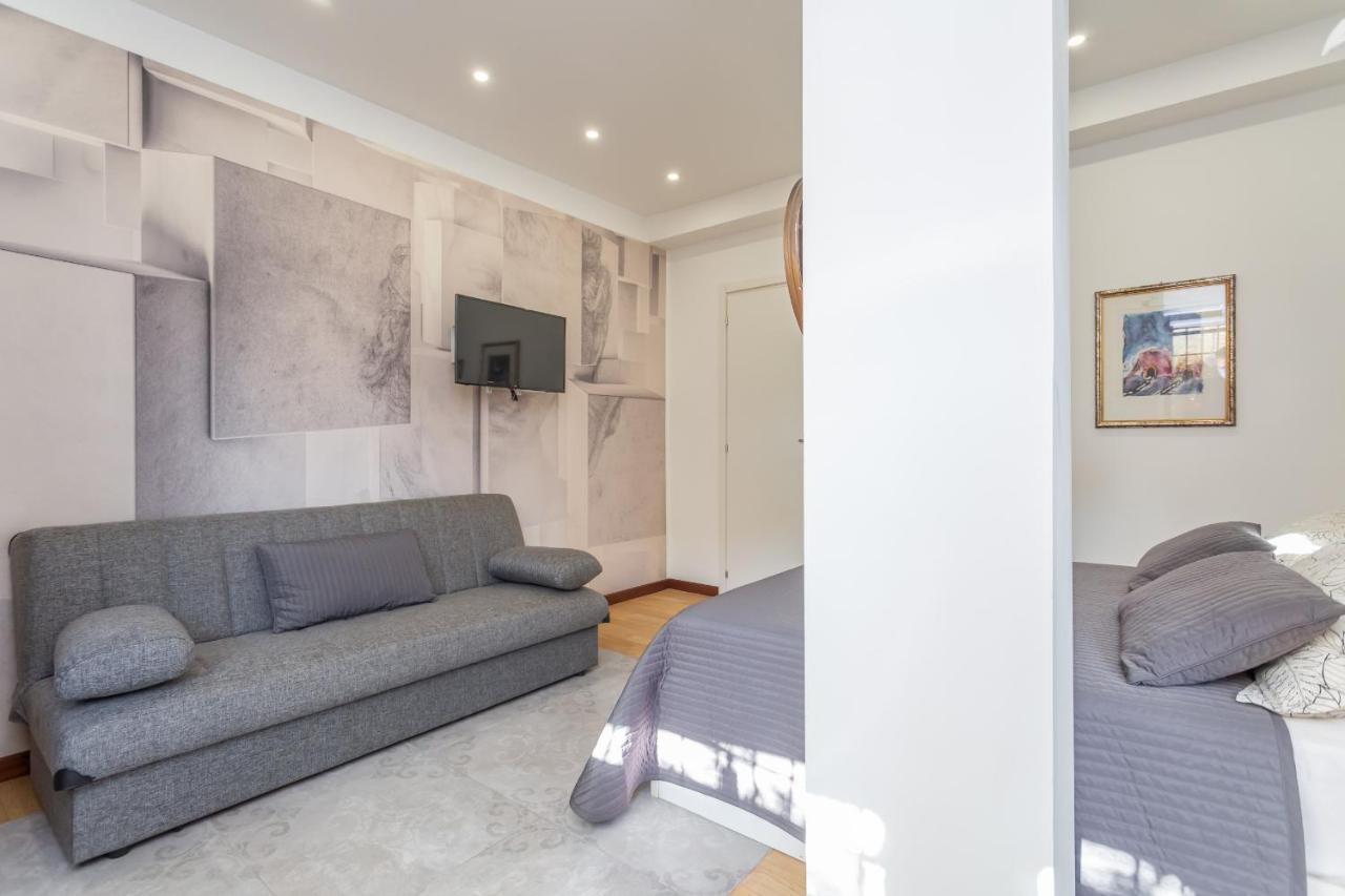Apartmán St Peter'S Spacious 4 Bdr With Private Parking Řím Exteriér fotografie