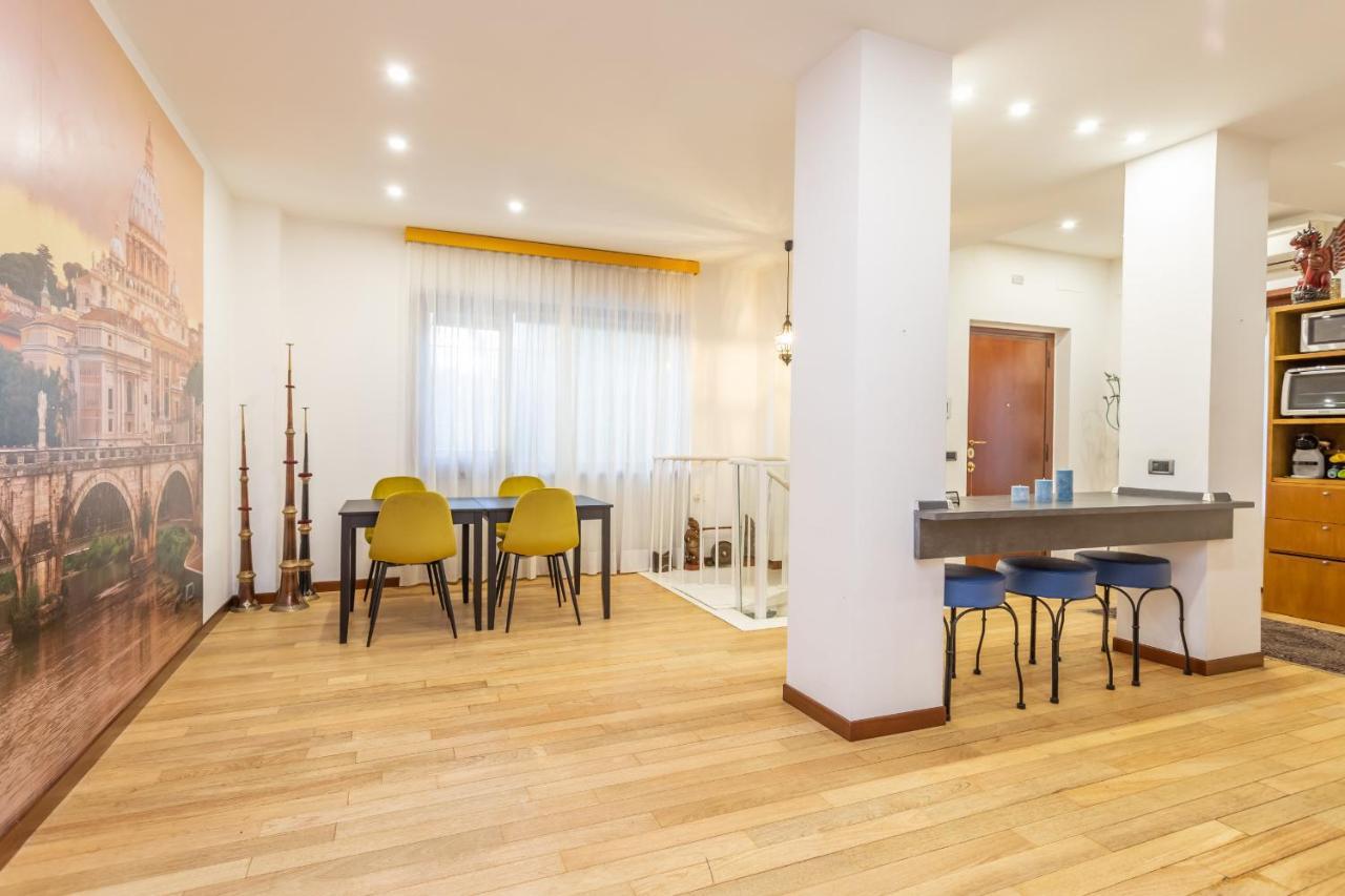 Apartmán St Peter'S Spacious 4 Bdr With Private Parking Řím Exteriér fotografie
